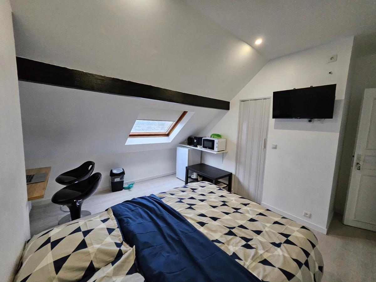 Agreable Studio De 16M2 Sans Kitchenette Ньои-сюр-Марн Екстериор снимка