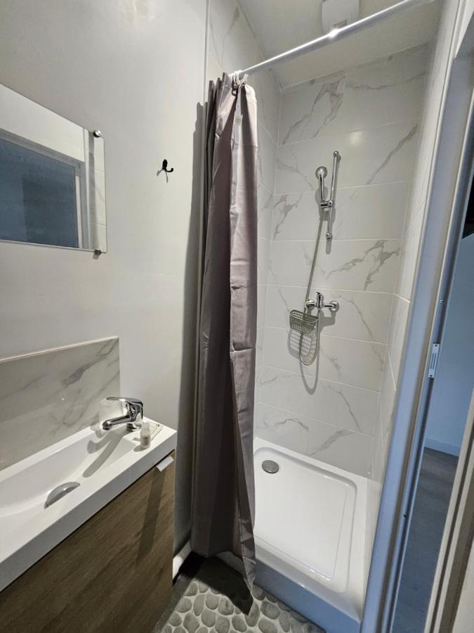 Agreable Studio De 16M2 Sans Kitchenette Ньои-сюр-Марн Екстериор снимка