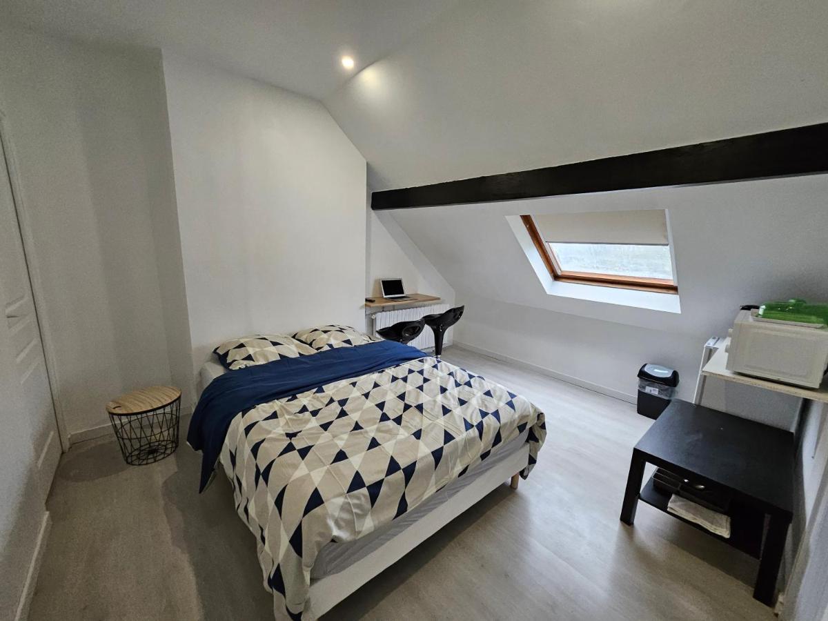 Agreable Studio De 16M2 Sans Kitchenette Ньои-сюр-Марн Екстериор снимка